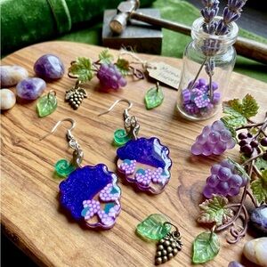 🍇 Sparkling Grape Harvest Resin Dangles